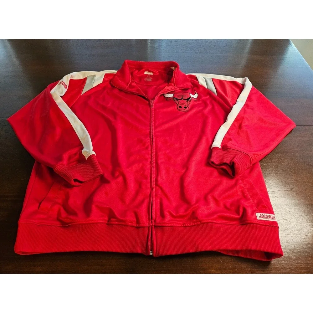 Chicago Bulls Full Zip Up Red White Lined Track Jacket W Pockets Mens 2 XL